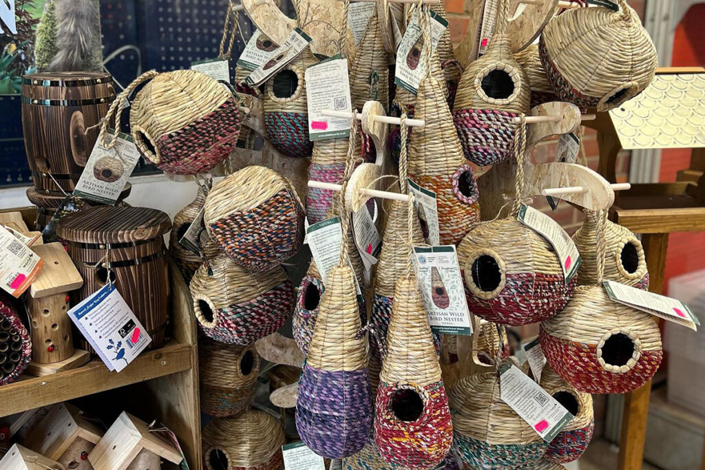 wild bird feeders, Hildreth's pet shop