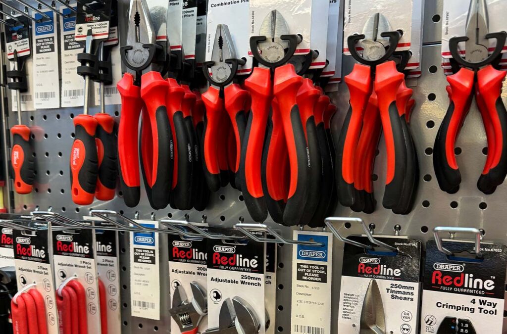 Wide selection of tools for trade and DIY