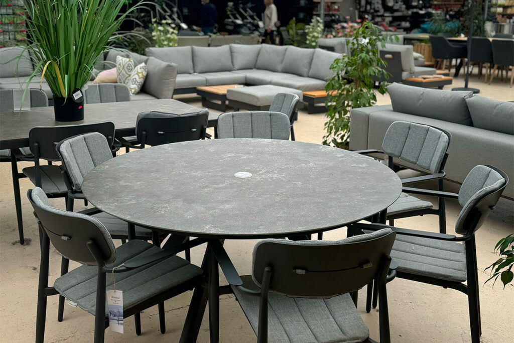 wide selection of garden furniture High Wycombe